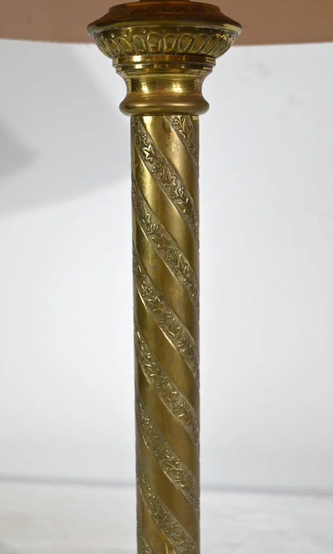 Lampe en Bronze Doré – Milieu XIXe