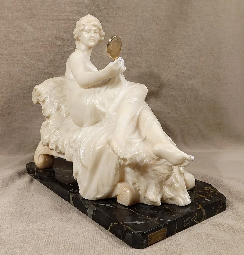 Importante Sculpture « Vénus au Miroir », par A. Saccardi – Début XXe
