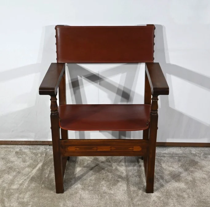 SESSEL AUS WALNUSS- UND LEDER