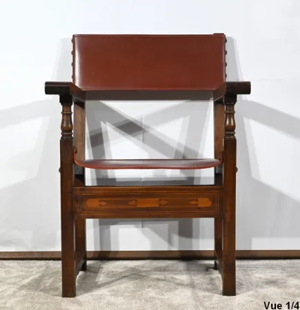 Fauteuil en Noyer et Cuir de Cordoue – Fin XIXe