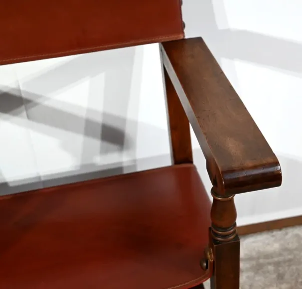 Fauteuil en Noyer et Cuir de Cordoue – Fin XIXe