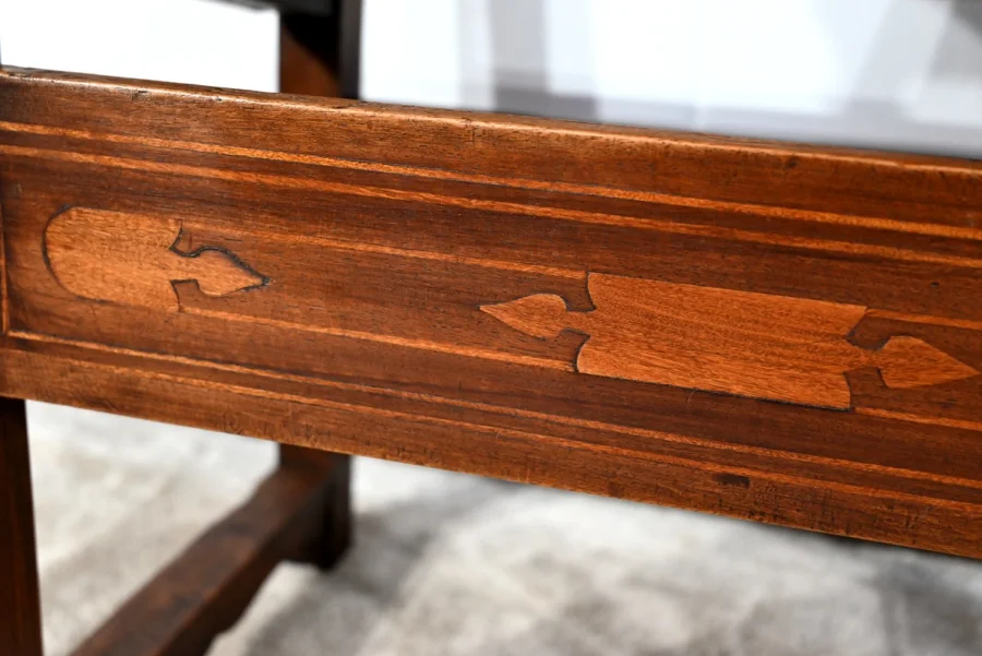 SESSEL AUS WALNUSS- UND LEDER