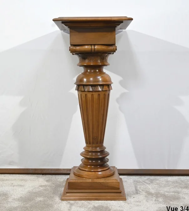 SÄULE IM LOUIS XVI-STIL