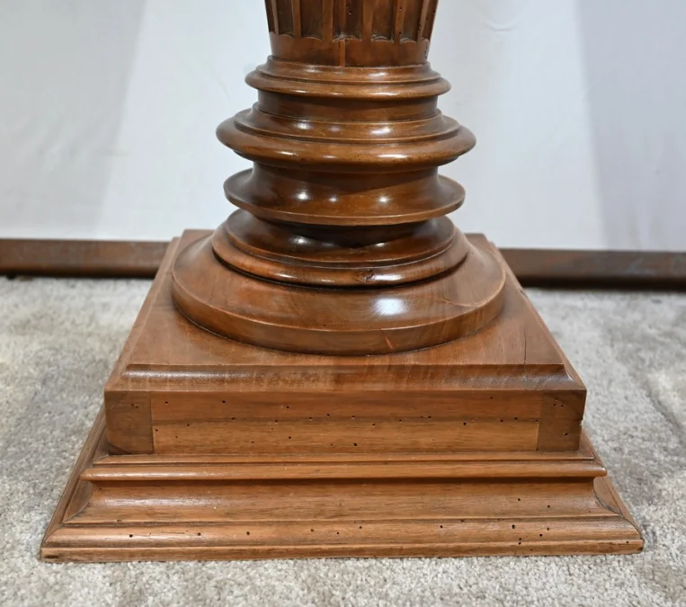 SÄULE IM LOUIS XVI-STIL