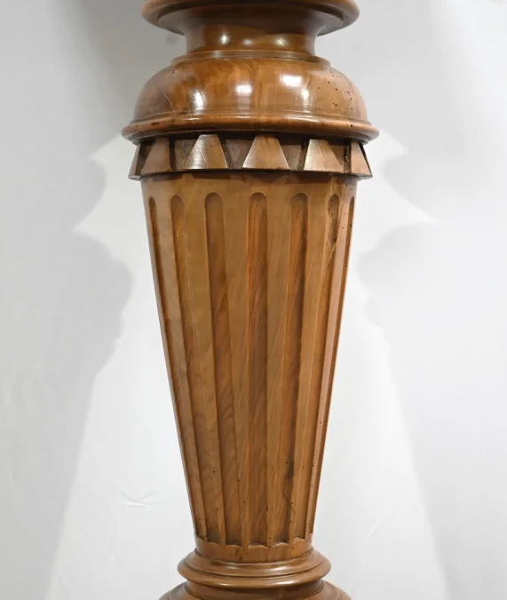 SÄULE IM LOUIS XVI-STIL