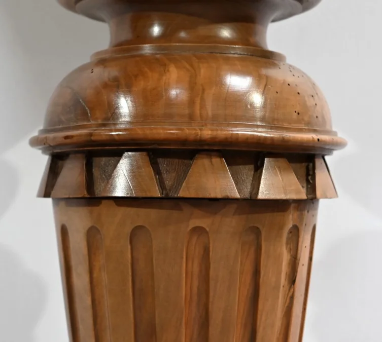 SÄULE IM LOUIS XVI-STIL