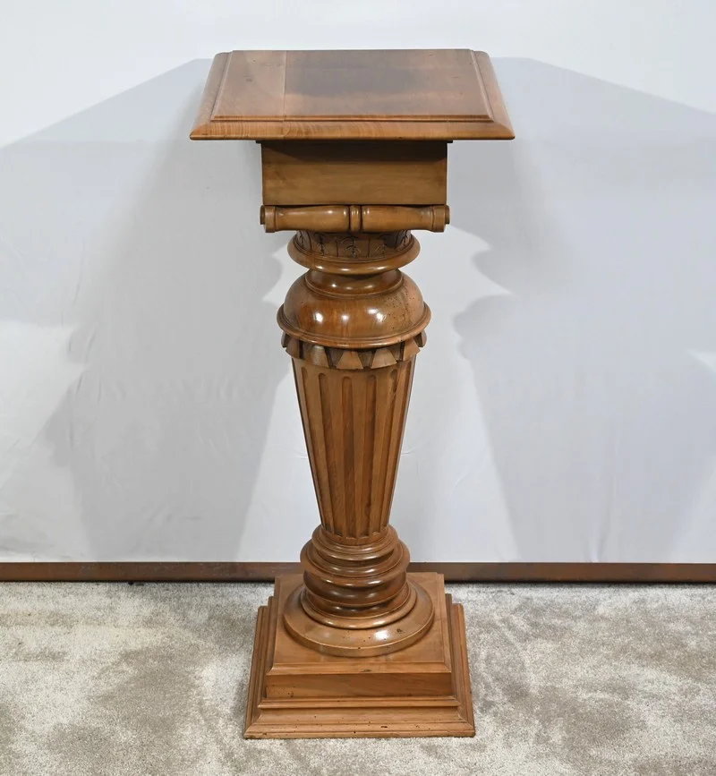 SÄULE IM LOUIS XVI-STIL