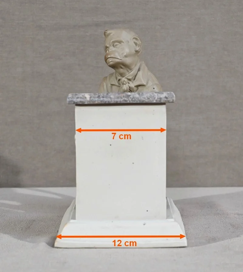 Pot à Tabac en Biscuit et Grès « Singe Mélomane », Manufacture Sarreguemines – Fin XIXe