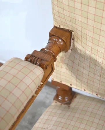 Important Fauteuil en Noyer, style Louis XIV – Milieu XIXe