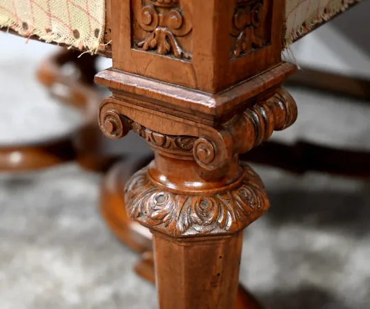 Important Fauteuil en Noyer, style Louis XIV – Milieu XIXe