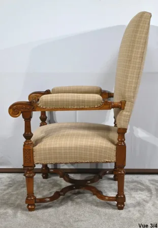 Important Fauteuil en Noyer, style Louis XIV – Milieu XIXe