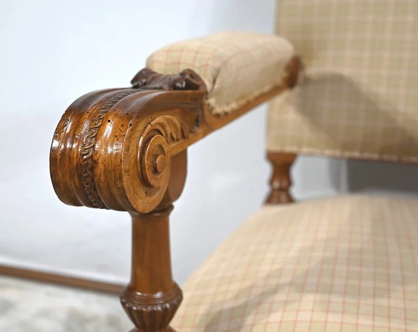 SESSEL IM LOUIS-XIV-STIL