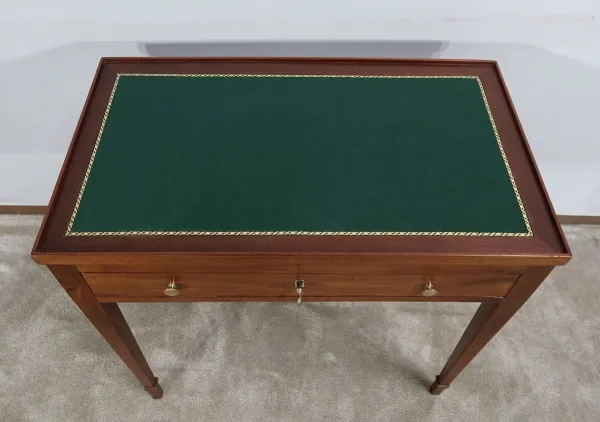 Petite Table Bureau en Acajou, époque Louis XVI  - Fin XVIIIe
