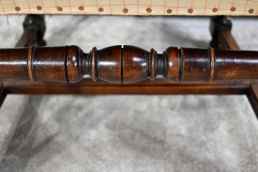 SESSEL IM RENAISSANCE-STIL