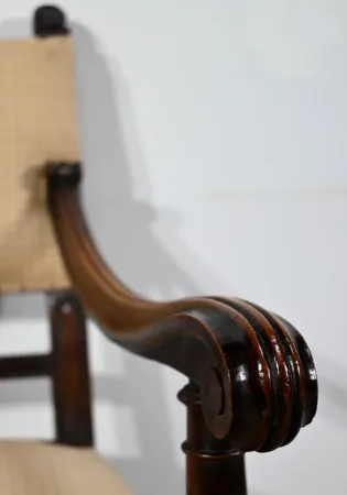 Fauteuil en Noyer, dit Bout de Table, style Renaissance – Fin XIXe