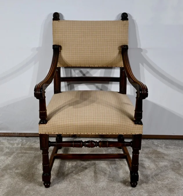 SESSEL IM RENAISSANCE-STIL