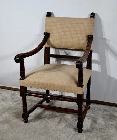 Fauteuil en Noyer, dit Bout de Table, style Renaissance – Fin XIXe