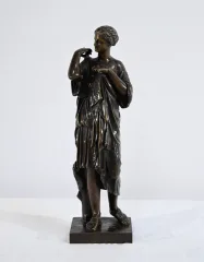 BRONZESKULPTUR nach PARAXITELE