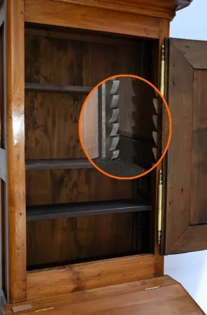 Rare Meuble de Propriété en Merisier, Val de Loire – Milieu XIXe