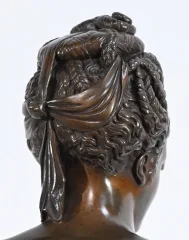 BRONZEBÜSTE VON DIANE DE POITIERS