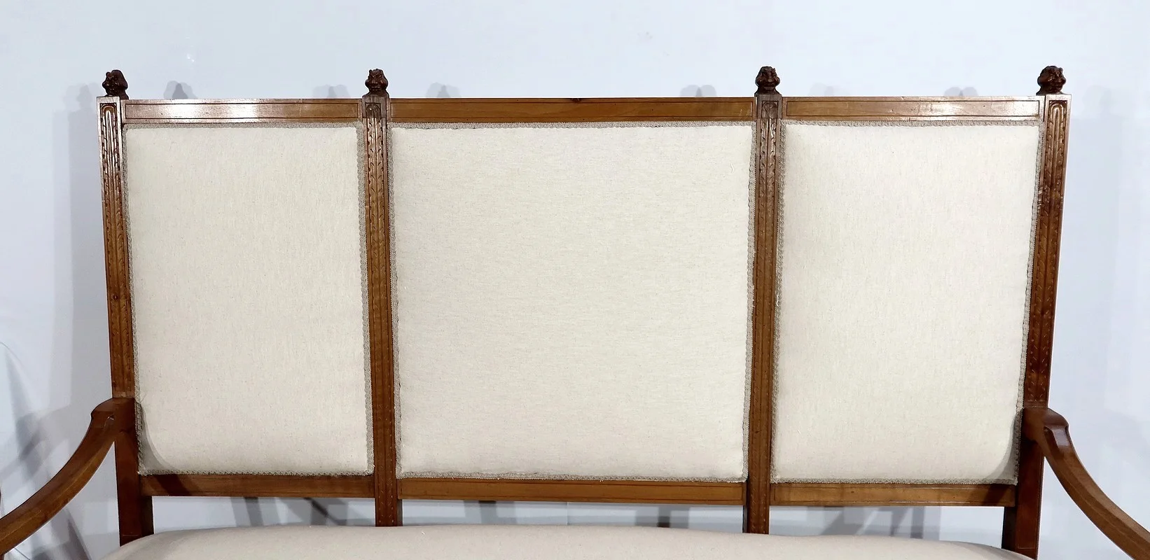 Rare Banquette en Noyer Massif, style Renaissance – Fin XIXe