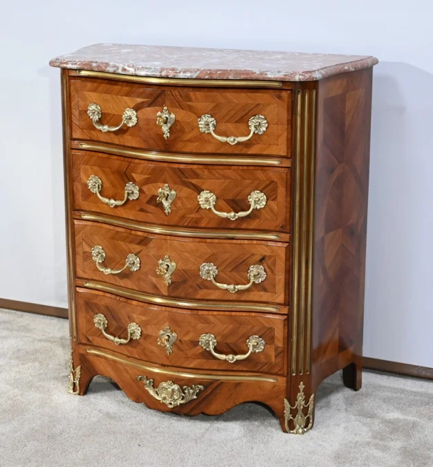 Petite Commode Tombeau d’entre-deux en Bois de Violette et de Bois de Rose, style Louis XIV – 2ème moitié du XIXe