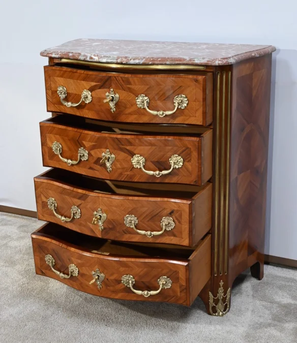 Petite Commode Tombeau d’entre-deux en Bois de Violette et de Bois de Rose, style Louis XIV – 2ème moitié du XIXe