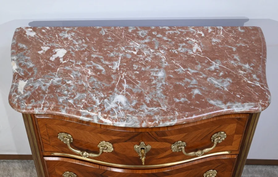Petite Commode Tombeau d’entre-deux en Bois de Violette et de Bois de Rose, style Louis XIV – 2ème moitié du XIXe