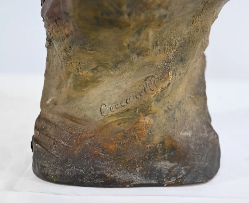 Steingut-Skulptur signiert Ezio Ceccarelli