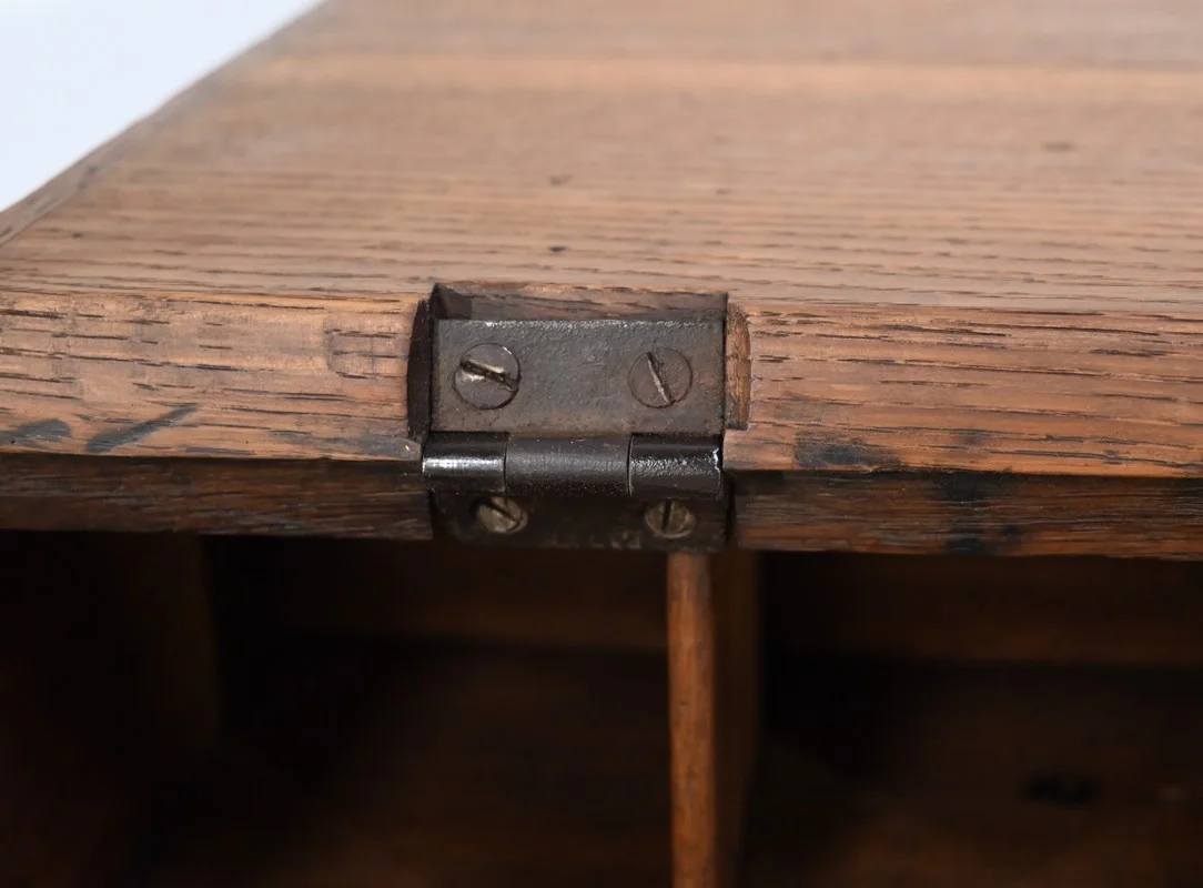Rare Coffre de Changeur en Chêne – Milieu XIXe