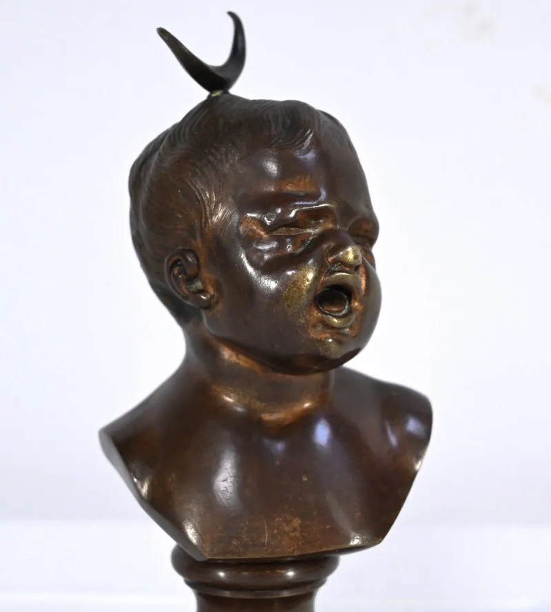 PAREJA DE BUSTOS DE BRONCE