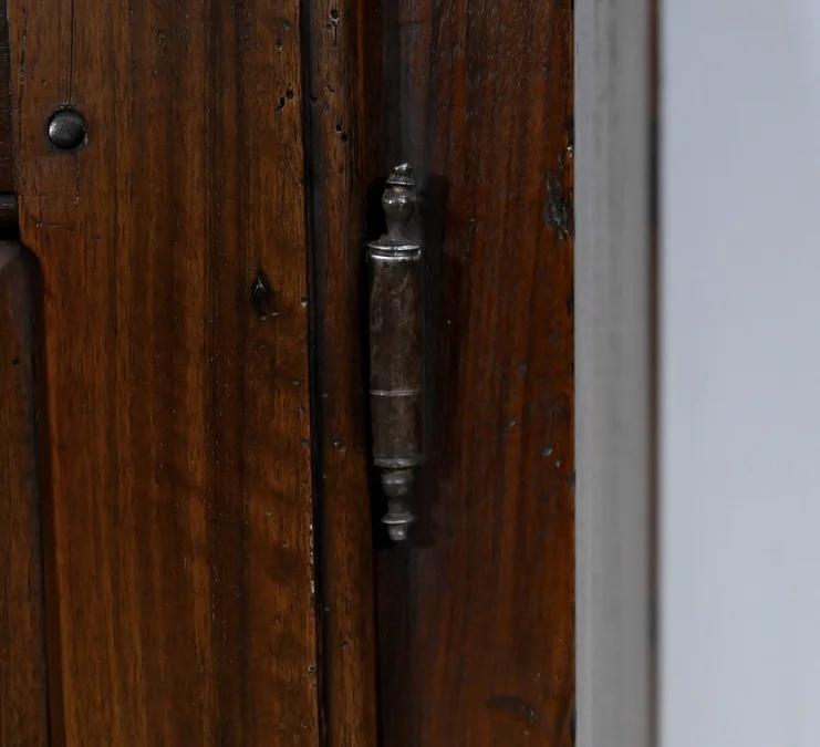 SCHRANK IM LOUIS-XIII-STIL