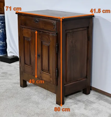 Rare Petit Meuble en Noyer massif, style Louis XIII – Milieu XVIIIe