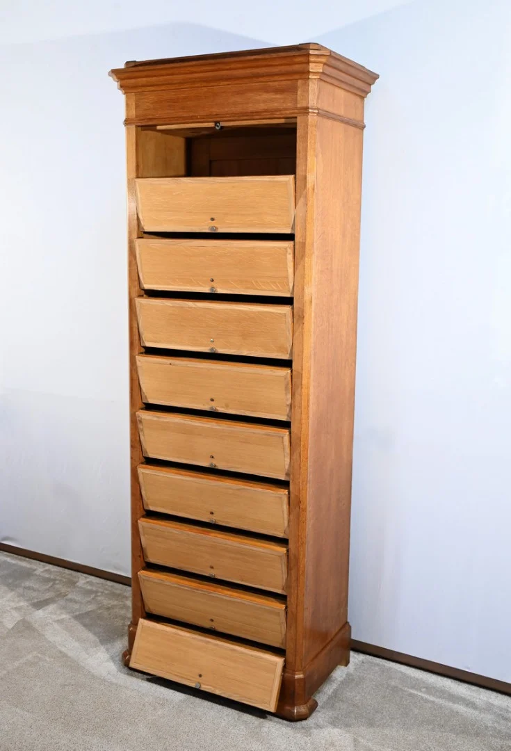 CARTONNIER IN ROVERE