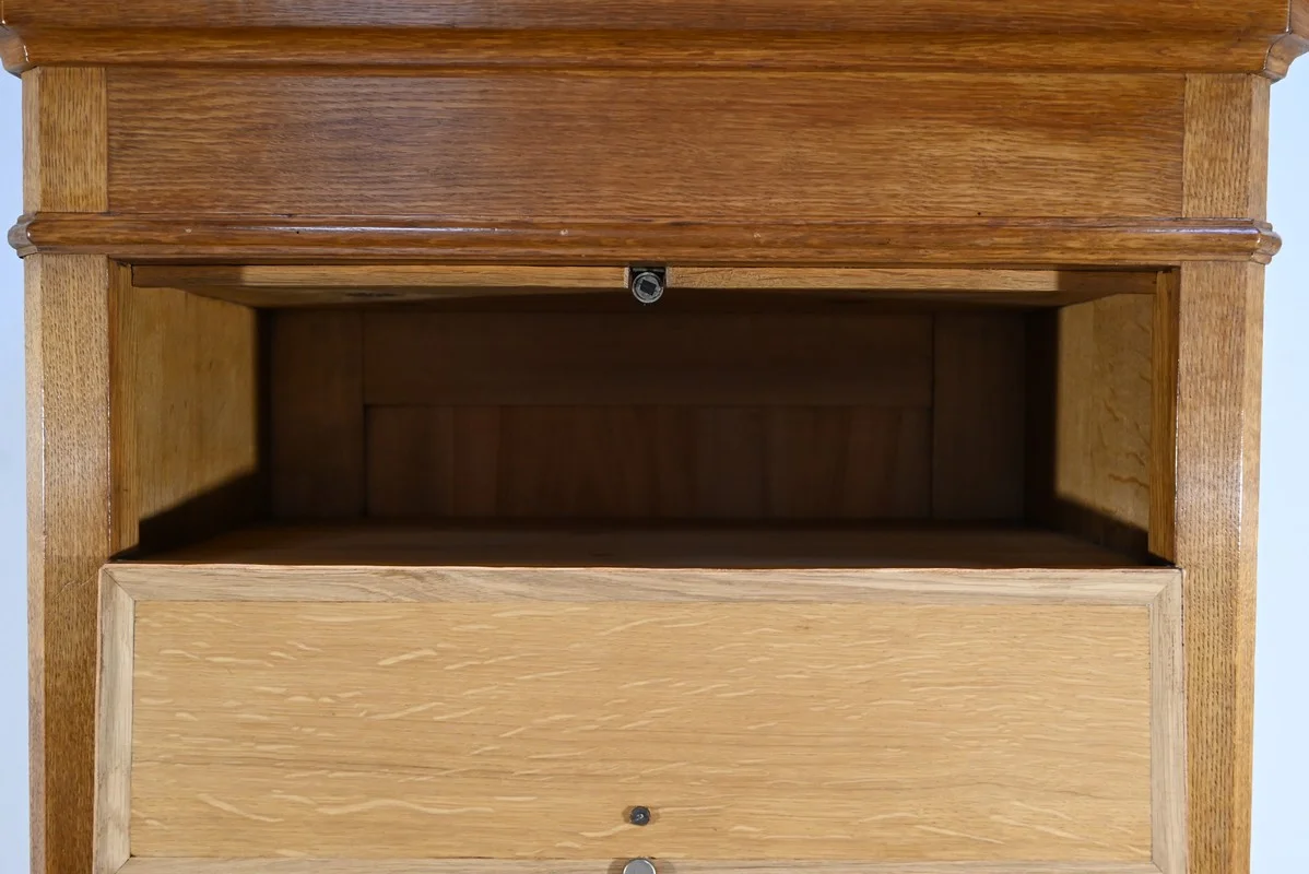 CARTONNIER IN ROVERE