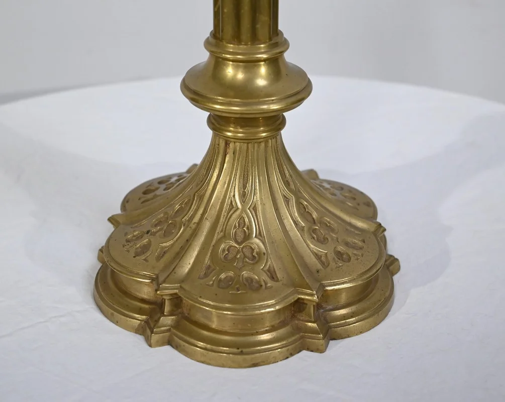 Important Flambeau en Bronze Doré – Fin XIXe