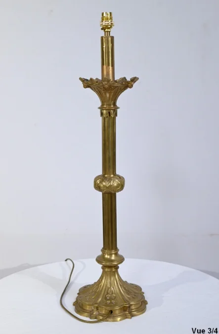 Important Flambeau en Bronze Doré – Fin XIXe