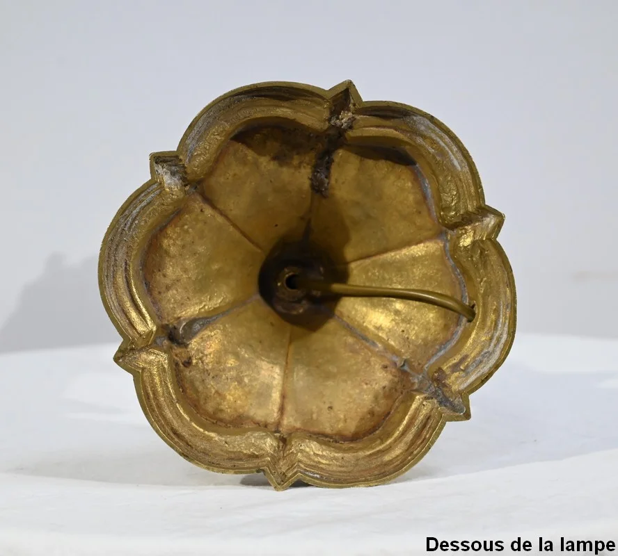 Important Flambeau en Bronze Doré – Fin XIXe