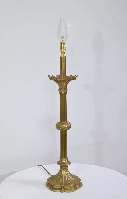 Important Flambeau en Bronze Doré – Fin XIXe