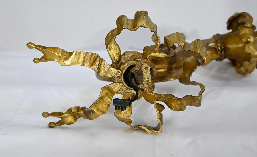 WANDLEUCHTE IM LOUIS XVI-STIL