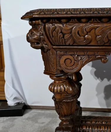 Table Bureau en Chêne, goût Renaissance Gothique – Fin XIXe