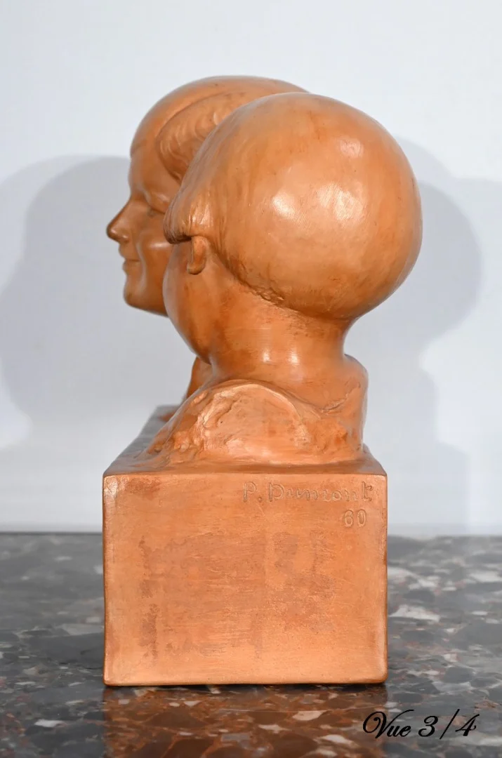 Groupe en Terre Cuite patinée, « Mère et ses enfants », signé P. Dumont, Art Déco - 1920