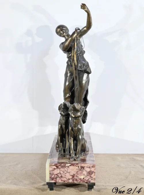 SKULPTUR AUS DER ART-DECO-ZEIT