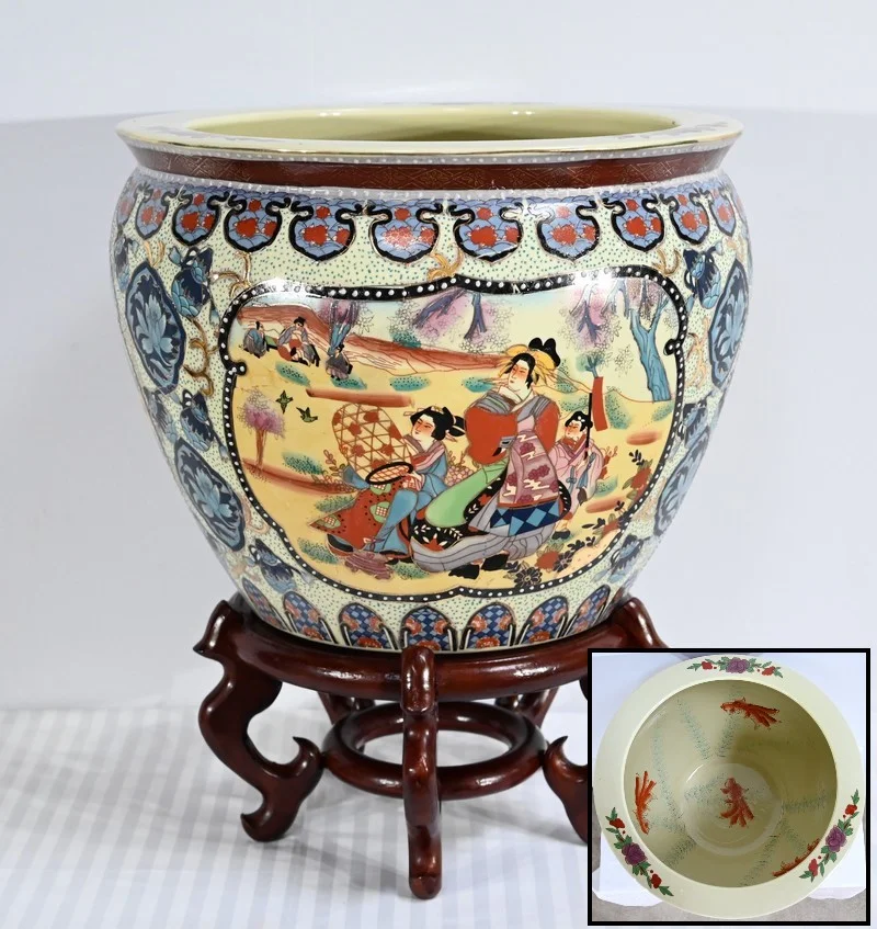 CHINESE PORCELAIN AQUARIUM