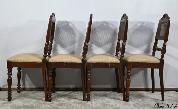 Suite de 4 Chaises en Chêne, époque Louis Philippe – 2ème partie XIXe