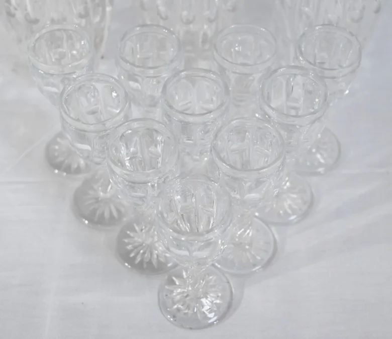BOHEMIAN CRYSTAL LIQUEUR SERVICE