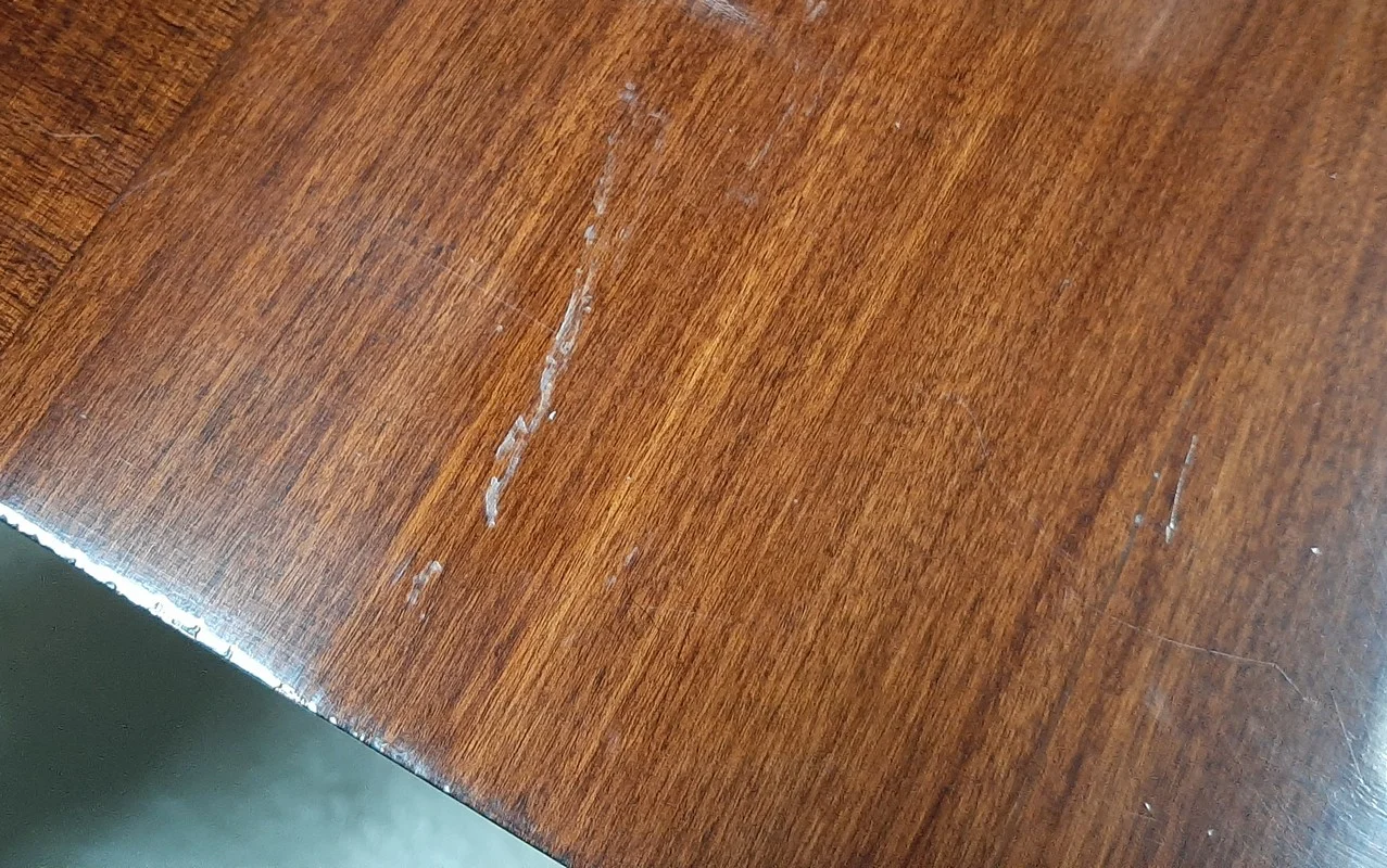 MESA DE CONSOLA DEL PERIODO ART DECO
