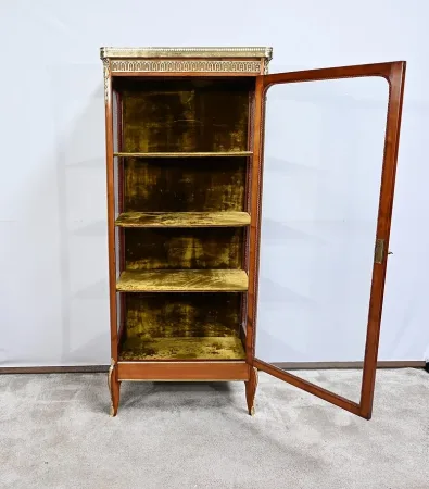 Petite Vitrine en Merisier Massif, Transition Louis XV / Louis XVI – Début XXe