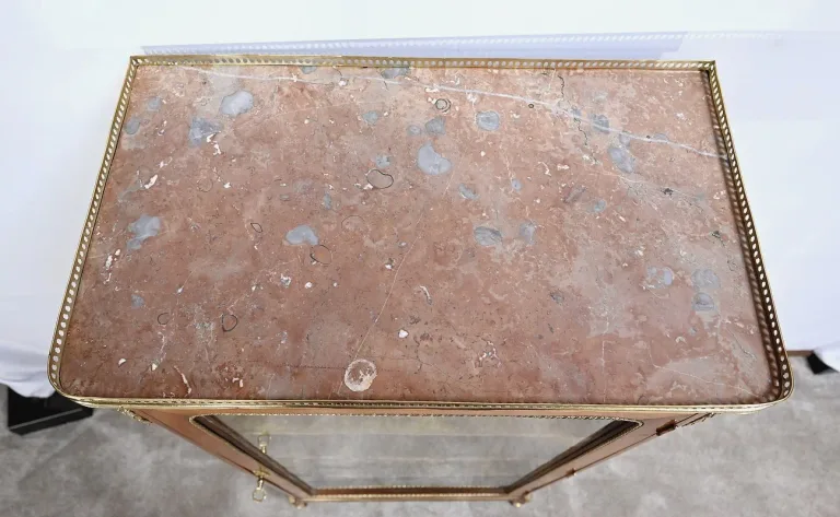 Petite Vitrine en Merisier Massif, Transition Louis XV / Louis XVI – Début XXe