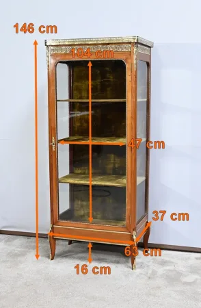 Petite Vitrine en Merisier Massif, Transition Louis XV / Louis XVI – Début XXe